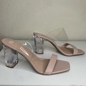 BP Naomi acrylic clear heel & strap sandal, beige and clear color size 10